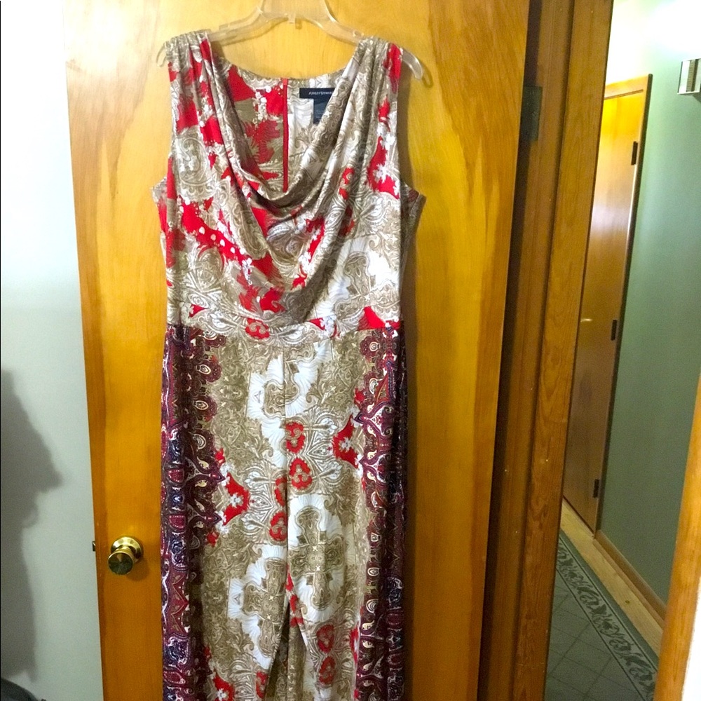 Very cute tan & red pants jump suit. Perfect  for a nice dressy event.